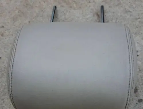 Jaguar XF X250 Front seat headrest 