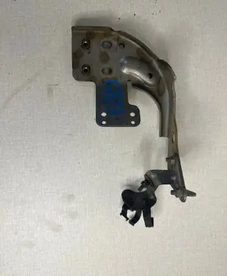 Volvo S60 Other engine bay part 31697445