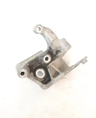 Volvo S90, V90 Engine mounting bracket 31430490