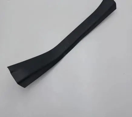 Nissan Leaf II (ZE1) Rear sill trim cover 769B73NLOA