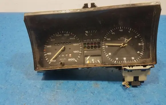 Volkswagen Golf II Speedometer (instrument cluster) 191919033PK