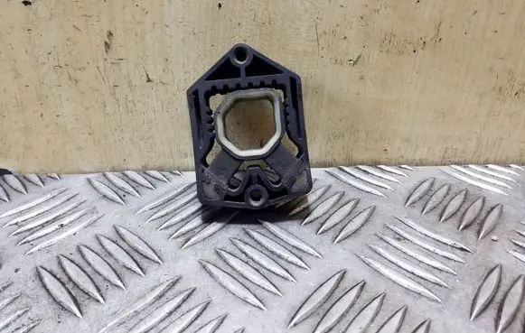 Skoda Octavia Mk2 (1Z) Radiator mount bracket 1Z0121867B