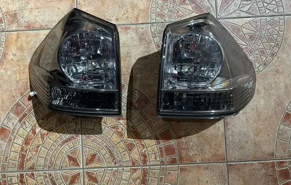 Lexus RX 300 Rear/tail lights set 