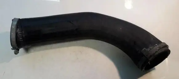 Volvo XC70 Intercooler hose/pipe 31293562