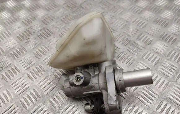 Mercedes-Benz S W221 Master brake cylinder A2214300002