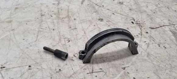 BMW 5 E60 E61 Camshaft holder 2247058