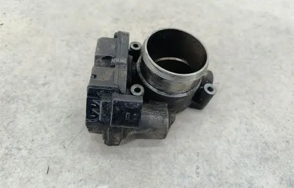 KIA Carens I Throttle body valve 3510027410