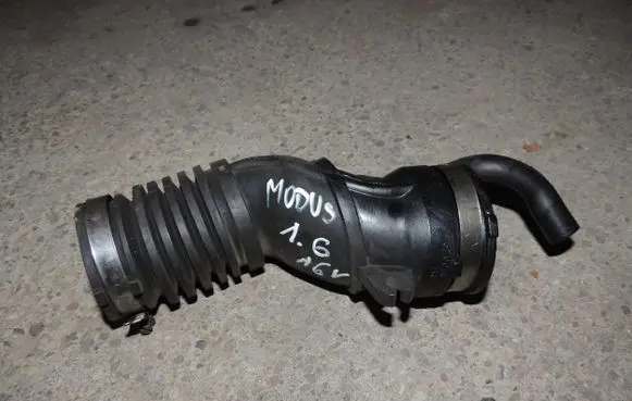 Renault Modus Air intake hose/pipe RINA0L1