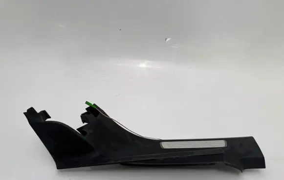 Volvo XC90 Rear sill trim cover 31363747