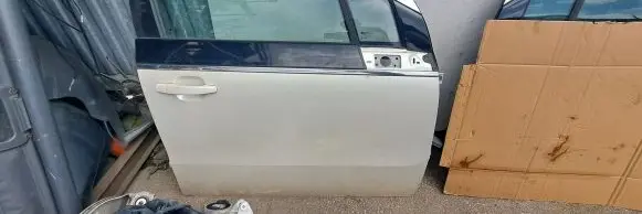Chevrolet Volt I Front door