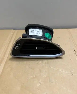 Chrysler Pacifica Quarter panel pressure vent RV65T20AA