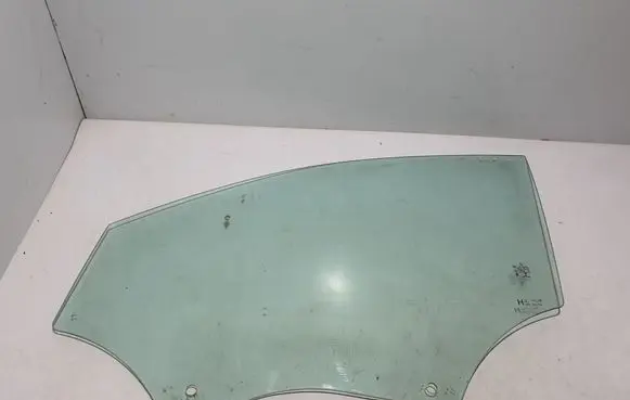Mercedes-Benz GLA H247 Front door window glass four-door A2477256500