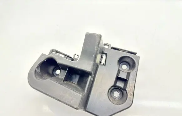 Opel Mokka B Rear bumper mounting bracket 9835230580