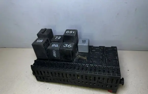 Volkswagen Sharan Fuse module 7M0937025D 7M0937025 357937039