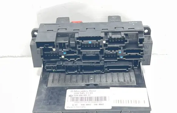 Mercedes-Benz CLK A209 C209 Fuse module 2095451101 5DK00848511