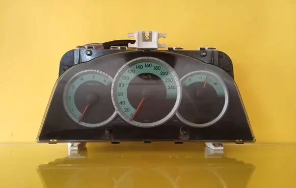 Toyota Corolla Verso AR10 Speedometer (instrument cluster) MB2574303100