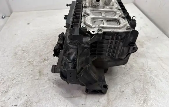 Ford Fusion II Intake manifold DS7G9L440BC DS7Z9424M DS7Z9424C