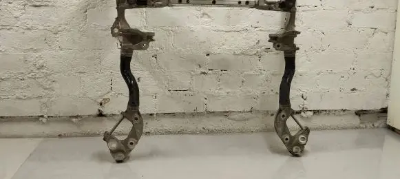 Audi Q7 4M Front subframe 4m0399315t