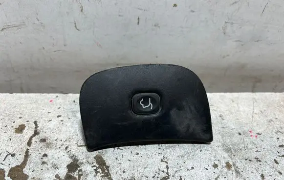 Jeep Cherokee KL Tailgate opening switch 1WN68TRMAB