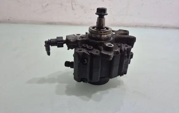 KIA Rio Fuel injection high pressure pump 331002A710