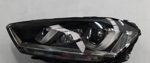 Volkswagen Golf Sportsvan Headlight/headlamp 517941033B