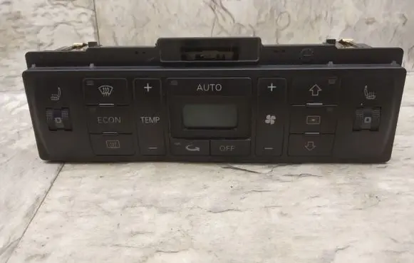 Audi A4 S4 B5 8D Climate control unit 8D0820043N 5HB007908