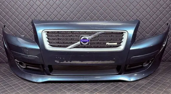 Volvo C30 Front bumper 