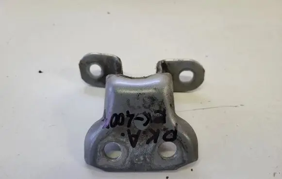 Lexus RX 330 - 350 - 400H Front door lower hinge 