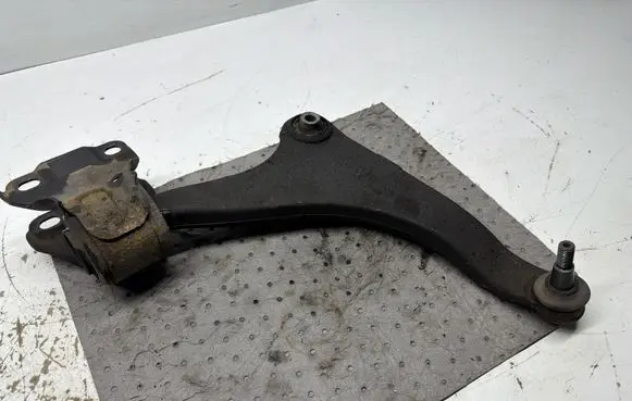 Volvo S80 Front lower control arm/wishbone 