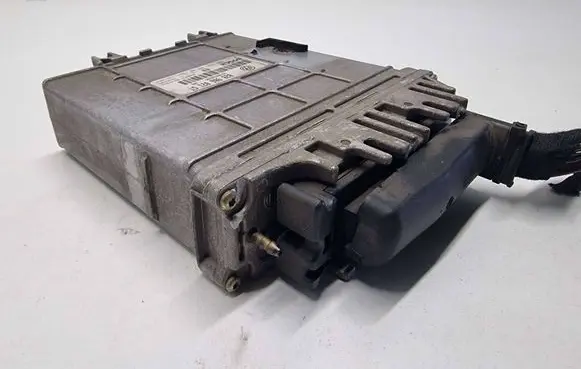 Volkswagen Sharan Engine control unit/module 028906021GT 28SA3509 0281001735