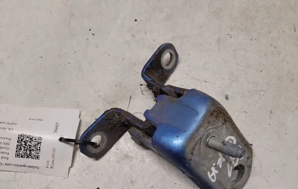 Ford Fiesta Rear door lower hinge