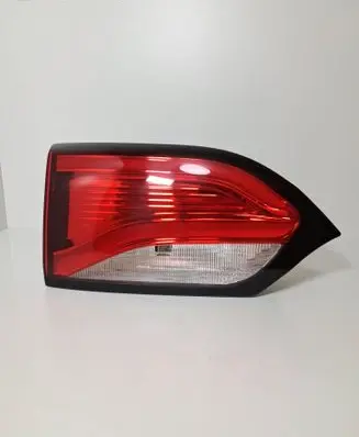 Chrysler Pacifica Tailgate rear/tail lights P68228941AE