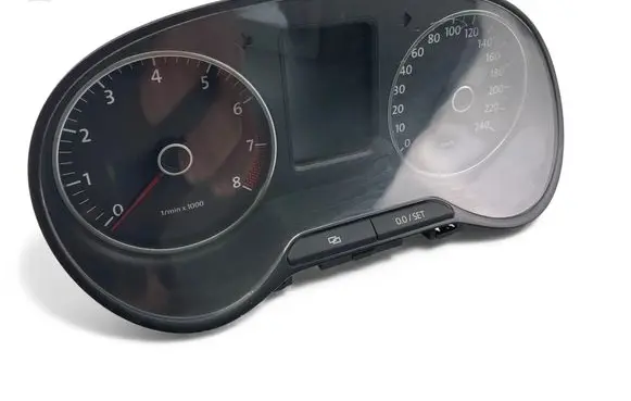 Volkswagen Polo V 6R Speedometer (instrument cluster) 6R0920860F