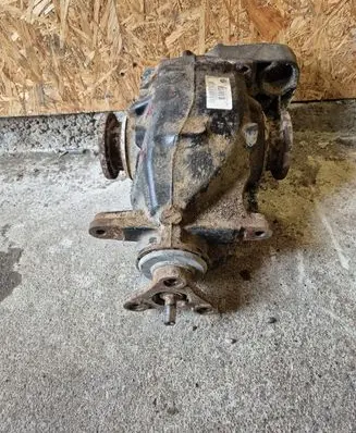BMW X1 E84 Rear differential 7601505