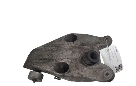 BMW 4 F32 F33 Engine mounting bracket 22116781227 781227
