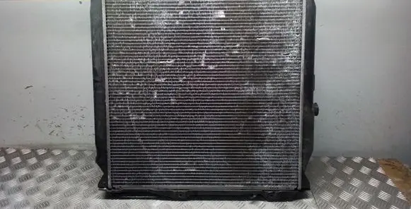 Toyota Land Cruiser (HDJ90) Coolant radiator
