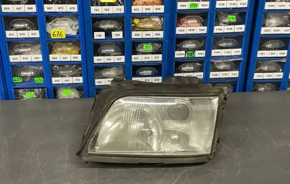 Audi A6 S6 C4 4A Headlight/headlamp 14050502 14058502