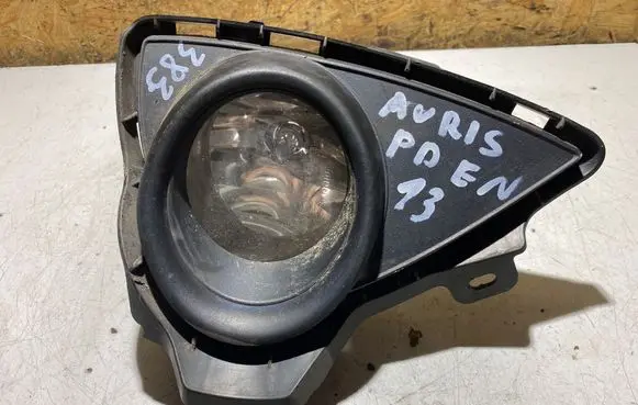 Toyota Auris E180 Front fog light 