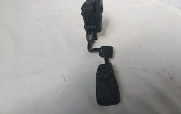 Audi A6 S6 C6 4F Accelerator throttle pedal 4F2721523