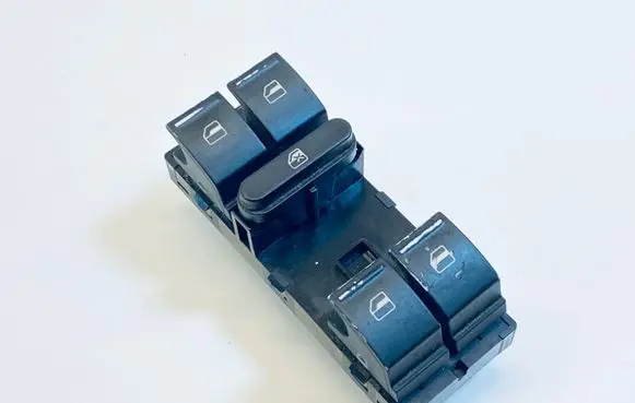 Volkswagen Golf V Electric window control switch 1K4959857