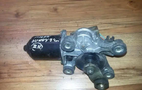 Nissan Sunny Wiper motor