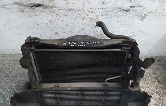 Mercedes-Benz E AMG W212 Radiator set A2049060212
