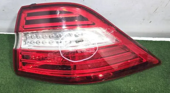 Mercedes-Benz ML W166 Rear/tail lights A1669063201 YAP4079211