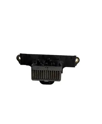 Glow plug pre-heat relay