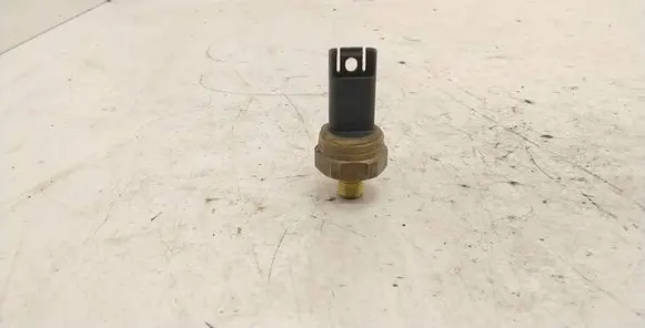 BMW 3 E90 E91 Fuel pressure sensor 7547883 27Z9MX11 51CP0902