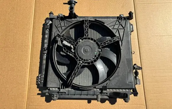Nissan Micra Radiator set V5305001 214031HC1A