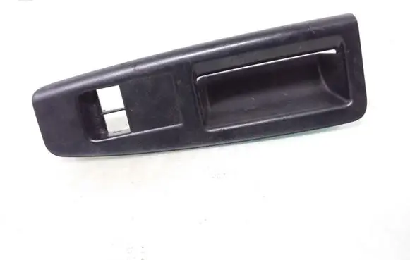 Volkswagen Polo IV 9N3 Front door interior handle trim 6Q1867171E