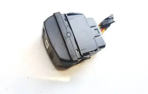 Citroen Xsara Picasso Electric window control switch 22681