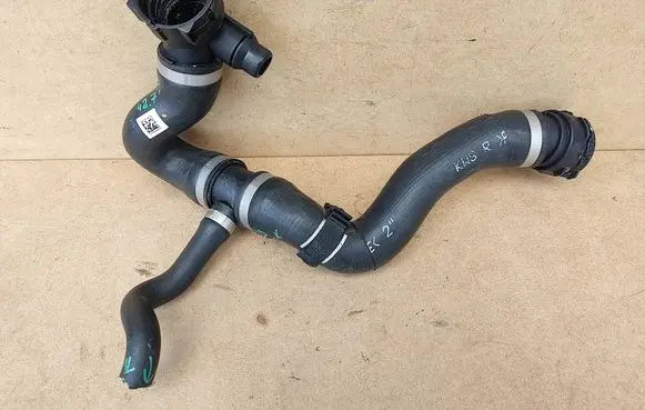 BMW 2 F22 F23 Engine coolant pipe/hose 17128662840 8662840