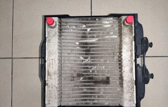 BMW 7 F01 F02 F03 F04 Coolant radiator 640IX 17117805630 650IX
